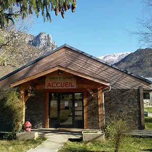 https://complexe-des-oustalous.midi-pyreneeshotels.com
