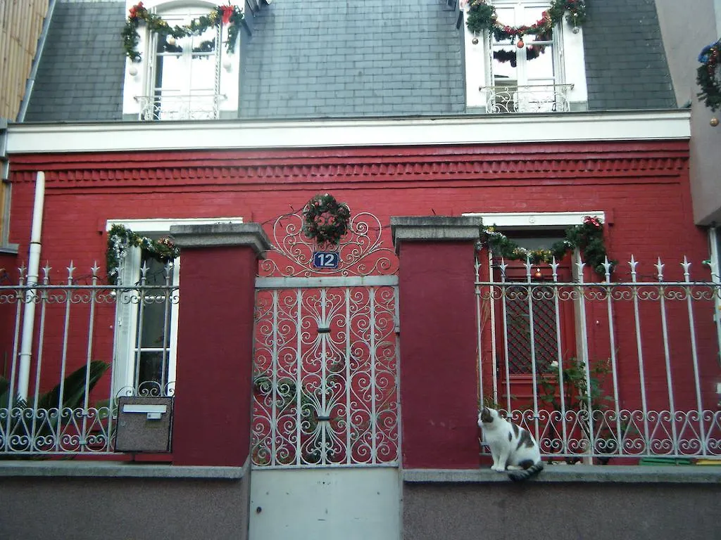 La Maison Rouge Paris 0*,